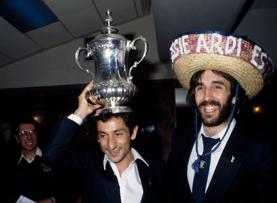 ardiles-villa.jpg